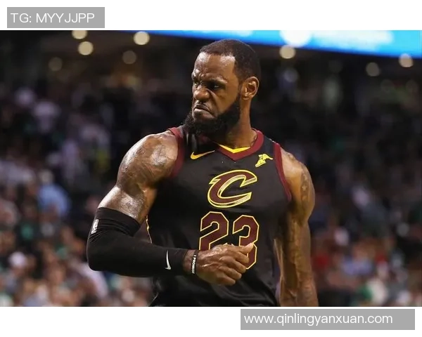 足球场上的篮球巨星揭秘：那些跨界运动员如何挑战极限成就传奇